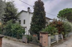 Casa singola con terreno