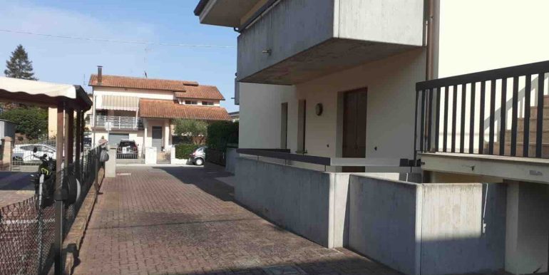 Appartamento in vendita al piano terreno a Pisignano