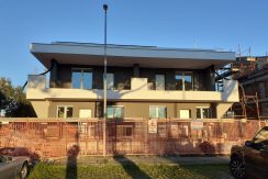 Trilocale con giardino a Cervia